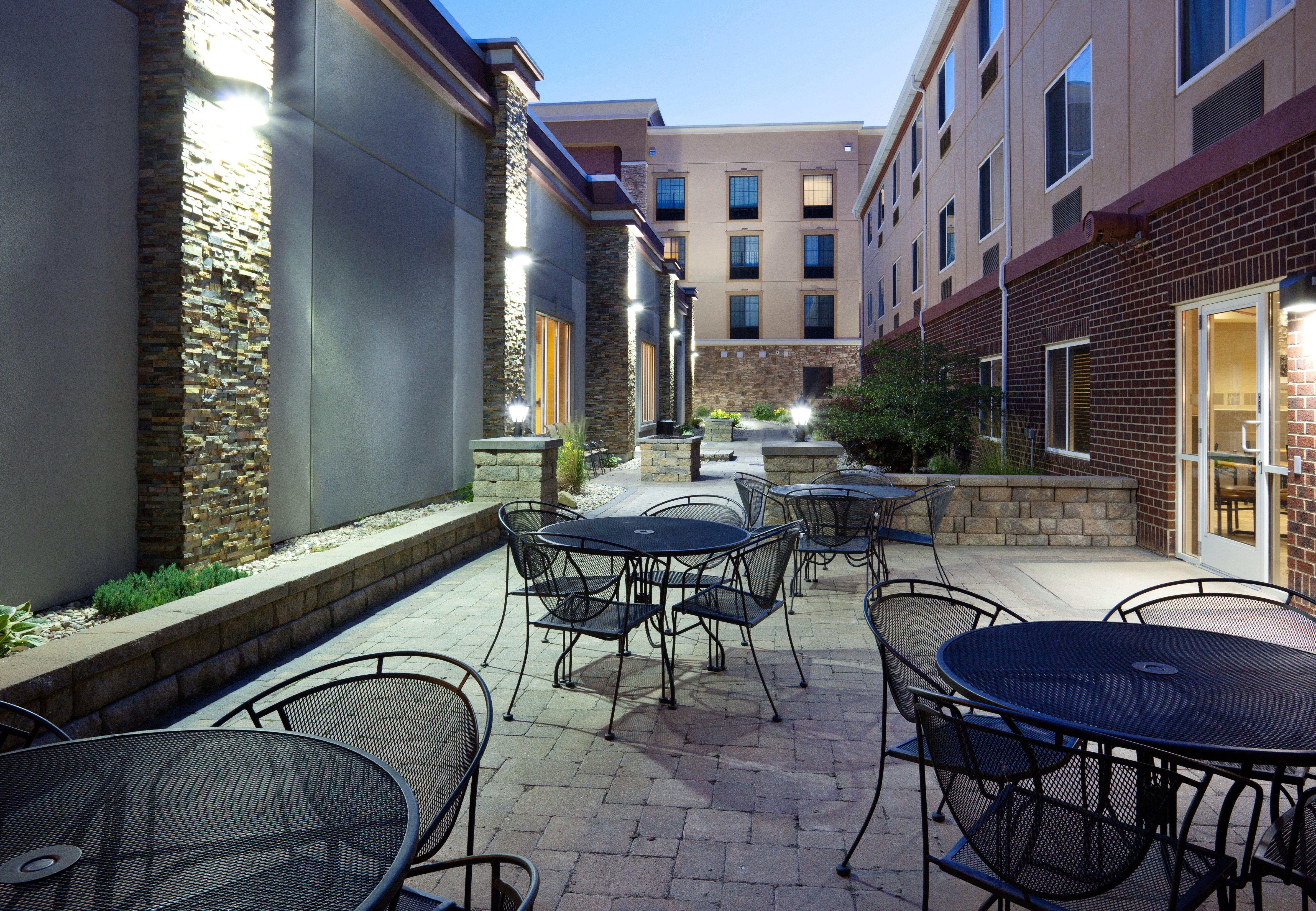 Holiday Inn Express & Suites Aberdeen By Ihg Екстериор снимка