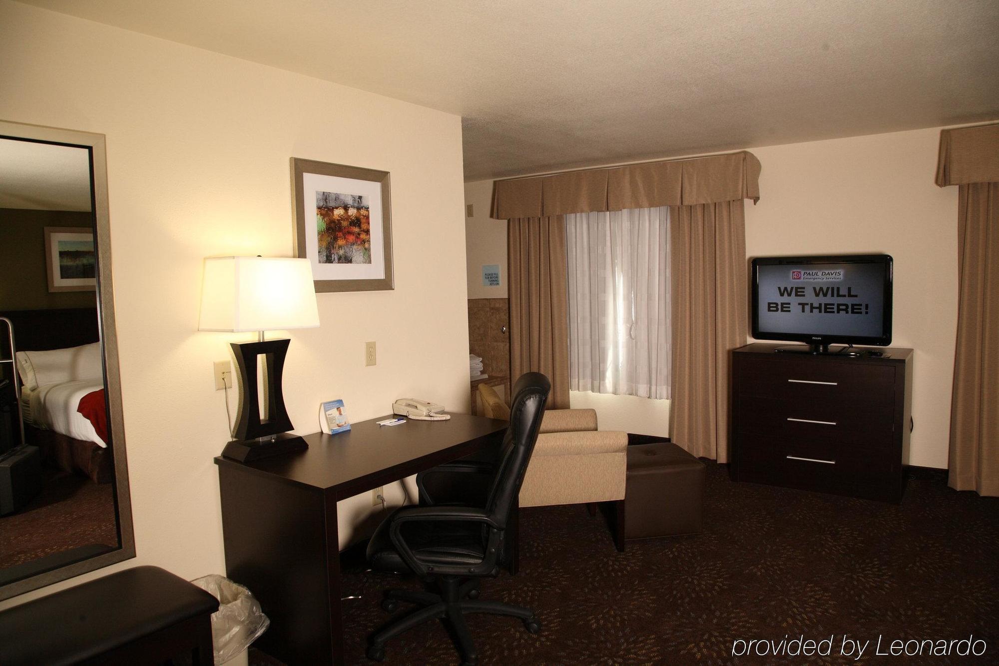 Holiday Inn Express & Suites Aberdeen By Ihg Екстериор снимка